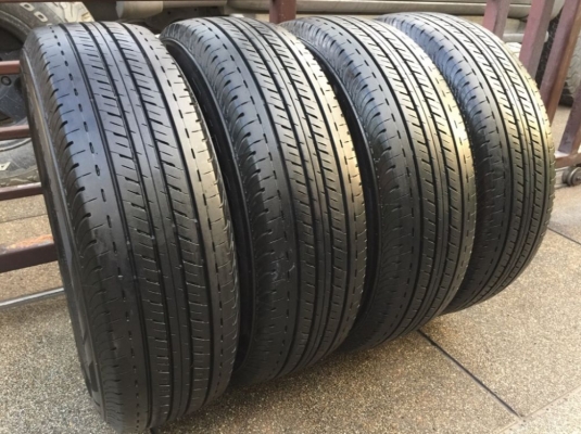 ยาง Bridgestone 205 70 15 ปี17 ดอกเต็ม ไม่มีปะ ใช้ยาว ราคาไม่แพง