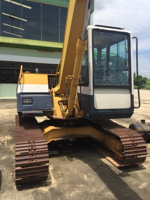 ขายรถแบคโฮ KOMATSU รุ่น PC60 สภาพสวยพร้อมใช้งานราคาดีๆ