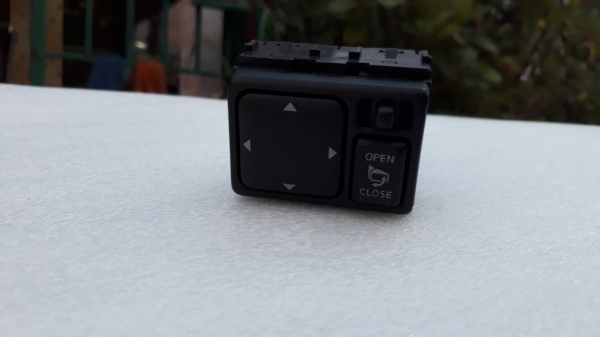 สวิทช์ปรับกระจกมองข้าง NISSAN Cube