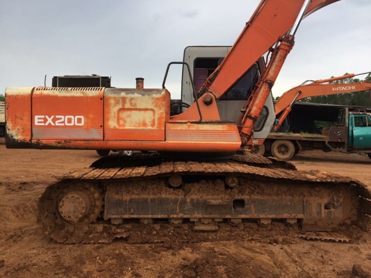 EX200รุ่น1 ปั้มเดิม. เครื่องดี ปั้มแรง เอวแน่น โช่หนา พร้อมใช้งาน