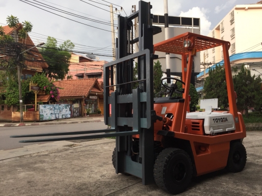 รถฟอร์คลิฟต์ TOYOTA 4FG15 รถฟอร์คลิฟต์ TOYOTA 4FG15