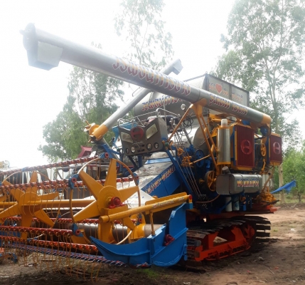 ขายรถเกี่ยวข้าววรพจน์การช่างแท้ๆ