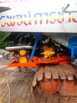 ขายรถเกี่ยวข้าววรพจน์การช่างแท้ๆ ขายรถเกี่ยวข้าววรพจน์การช่างแท้ๆ