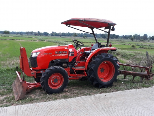 ขายL3608สวยๆสภาพนางฟ้าสวยๆเครื่องแน่นๆเกียรดีไฮโลิกแจ๋วสีเดิมๆทั้งคันมาพร้อมอุปกร3ชิ่นดันหน้า+ผาน5+โรตารี่