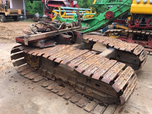 ขาย80.000บาท ช่วงล่างรถเกี่ยว ปั้มแฝดไดกิ้น21+21 มอเตอร์คายาบ้า40โซ่ใบแมคโครสวย