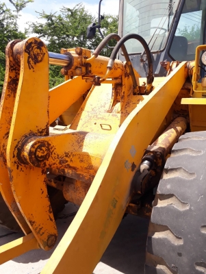 รถตักล้อยาง WA100-1ปั้มเดินแรงปั้มยกแรงดี เครื่องkomatsu  6สูบ  รหัสเครื่อง6D95L  85แรงม้า