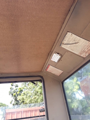 รถตักล้อยาง WA300-1 6สูบ  รหัสเครื่องS6D105  155แรงม้า  ขนาดปุ้งกี๋2.5-2.8ตัน