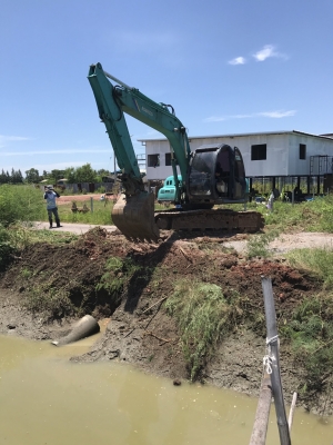 รถแบคโฮ Kobelco มาคV120 มีใบอินวอย สภาพพร้อมใช้งาน