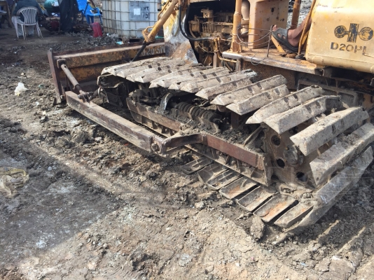 ขายด่วน  komatsu D2/3 ใบดันสไลด์ เฟรมสวย เครืองนิ่ม รถพร้อมใช้ ขาย 135000 บาท