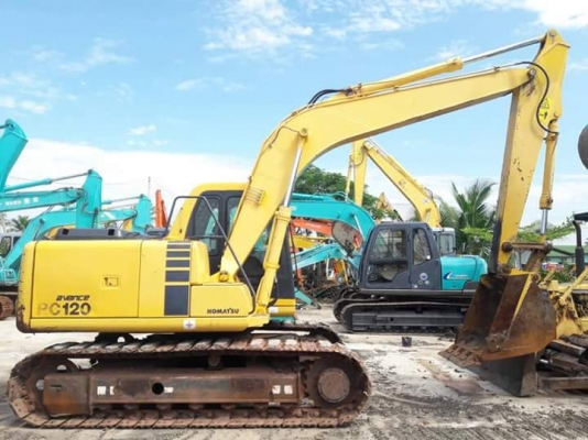 ขายจ้า...KOMATSU PC120-6  เก่านอกแท้  ปี 2007  เดิมๆๆ  เครื่องปั๊มดี  พร้อมใช้  โทร  089-3818694 จ๊อย..