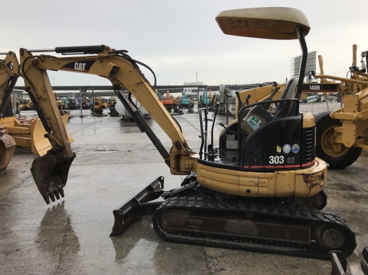 CAT 303CR-CAR02543-YR2004 นำเข้าจากญี่ปุ่น ถึงไทยแล้วครับ