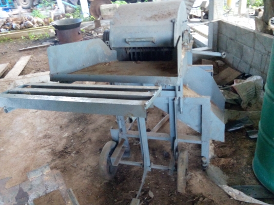 ขายเครื่องบดดินหรือมูลสัตว์ทำให้ละเอียด พร้อมใช้งาน