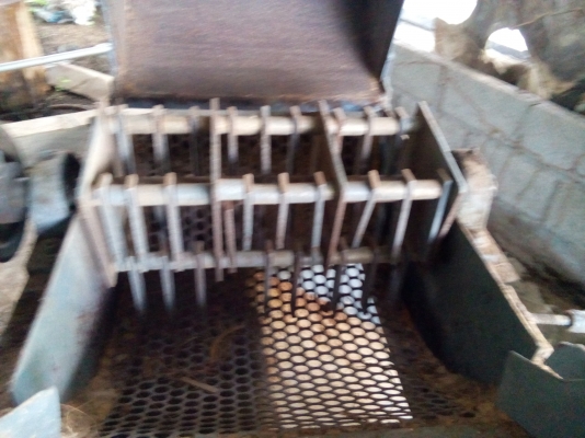 ขายเครื่องบดดินหรือมูลสัตว์ทำให้ละเอียด พร้อมใช้งาน