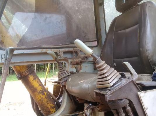 ขายรถแบคโฮ SUMITOMO SH200 สภาพพร้อมไช้