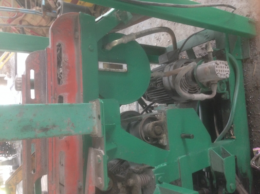 ขายเครื่องอัดอิฐบล็อคไฮดรอลิคแบบ4ก้อน