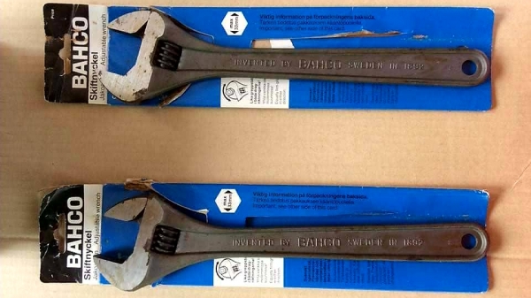 ขายประแจเลื่อน BAHCO 12" 0673-300MADE IN SWEDEN. ใหม่เก่าเก็บ ขายประแจเลื่อน BAHCO 12" 0673-300MADE IN SWEDEN. ใหม่เก่าเก็บ