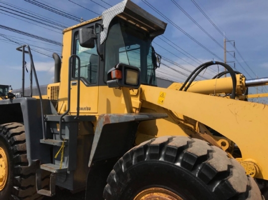 ขายรถตักล้อยาง KOMATSU WA400-3 รถนอกนำเข้าเองจากญี่ปุ่น สภาพสวยพร้อมใช้งาน มีVDOการทำงานครับ ขายรถตักล้อยาง KOMATSU WA400-3 รถนอกนำเข้าเองจากญี่ปุ่น สภาพสวยพร้อมใช้งาน มีVDOการทำงานครับ