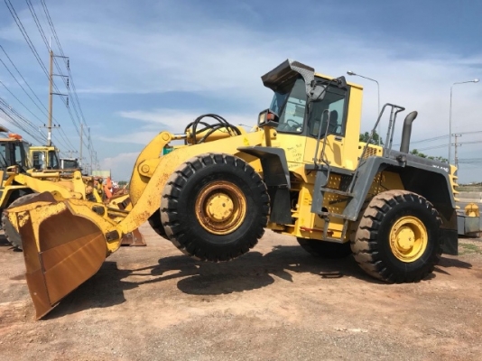 ขายรถตักล้อยาง KOMATSU WA400-3 รถนอกนำเข้าเองจากญี่ปุ่น สภาพสวยพร้อมใช้งาน มีVDOการทำงานครับ ขายรถตักล้อยาง KOMATSU WA400-3 รถนอกนำเข้าเองจากญี่ปุ่น สภาพสวยพร้อมใช้งาน มีVDOการทำงานครับ