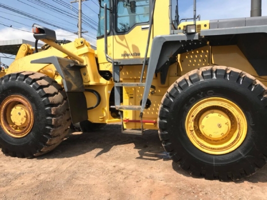 ขายรถตักล้อยาง KOMATSU WA400-3 รถนอกนำเข้าเองจากญี่ปุ่น สภาพสวยพร้อมใช้งาน มีVDOการทำงานครับ ขายรถตักล้อยาง KOMATSU WA400-3 รถนอกนำเข้าเองจากญี่ปุ่น สภาพสวยพร้อมใช้งาน มีVDOการทำงานครับ
