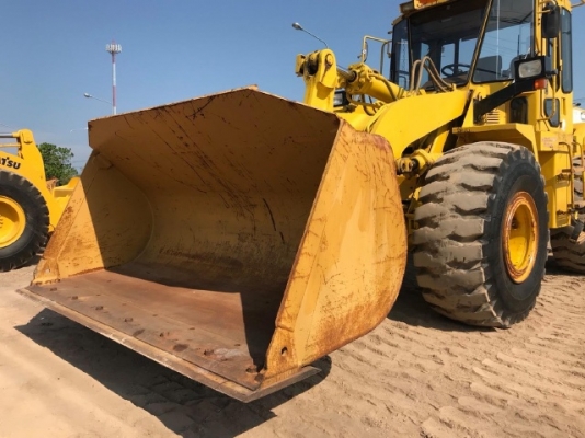 ขายรถตักล้อยาง CAT 950F มีใบมีดดัน รถนอกนำเข้าเองจากญี่ปุ่น สภาพสวยพร้อมใช้ มีVDOการทำงานครับ ขายรถตักล้อยาง CAT 950F มีใบมีดดัน รถนอกนำเข้าเองจากญี่ปุ่น สภาพสวยพร้อมใช้ มีVDOการทำงานครับ