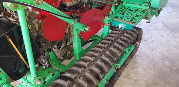 รถตัดหญ้าหนาๆๆ กว้าง 1.10 ยาว 2.50 เมตร