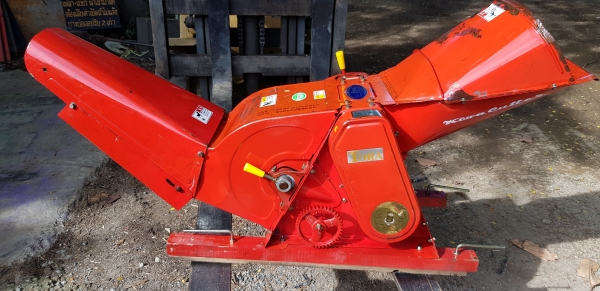 เครื่องสับกิ่งไม้ตัวเปล่า 210 ตัวใหญ่