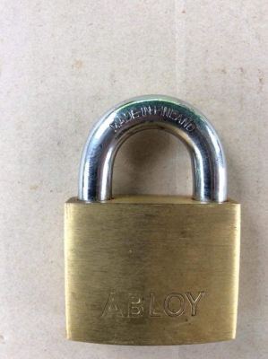 ขายแม่กุญแจทองเหลือง 55mm. ABLOY MADE IN FINLAND. ใหม่เก่าเก็บพร้อมลูก2ดอก