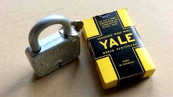 ขายแม่กุญแจ 45mm. YALE MADE IN GERMANY. ใหม่เก่าเก็บพร้อมลูก2ดอก