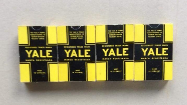 ขายแม่กุญแจ 45mm. YALE MADE IN GERMANY. ใหม่เก่าเก็บพร้อมลูก2ดอก