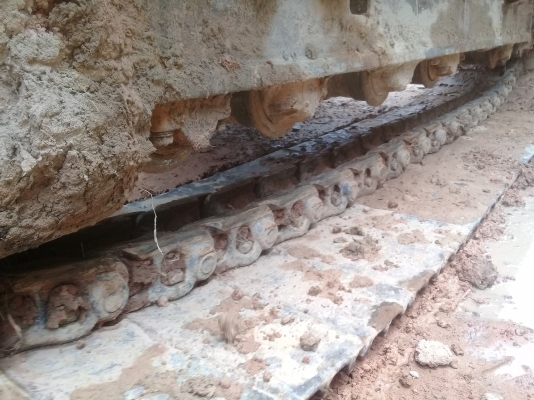 ขายรถแบคโฮ SUMITOMO SH200 สภาพพร้อมไช้ ขายรถแบคโฮ SUMITOMO SH200 สภาพพร้อมไช้