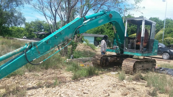 ขายด่วน รถแบคโฮ Komatsu 60 ht ตัวเดินดี บูมยาว รถเฟรมสวย เครืองดี ขาย 200000 บาท ขายด่วน รถแบคโฮ Komatsu 60 ht ตัวเดินดี บูมยาว รถเฟรมสวย เครืองดี ขาย 200000 บาท