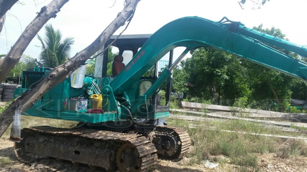 ขายด่วน รถแบคโฮ Komatsu 60 ht ตัวเดินดี บูมยาว รถเฟรมสวย เครืองดี ขาย 200000 บาท ขายด่วน รถแบคโฮ Komatsu 60 ht ตัวเดินดี บูมยาว รถเฟรมสวย เครืองดี ขาย 200000 บาท