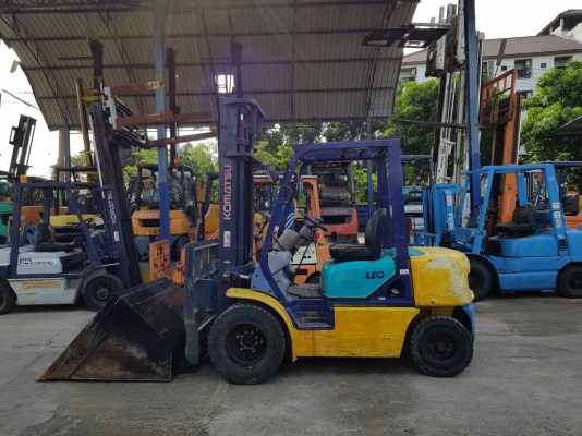 KOMATSU FD20-12,,,เครื่องดีเซล,,,เกียร์ธรรมดา,,,เสาสูง4เมตร,,,,งาเท*ฮิ้งค์*,,,ล้อหน้าคู่,,,เครื่องดีเกียร์ดี พร้อมใช้งาน,,,สนใจติดต่อ☎️083-062-0223(ปอน)
