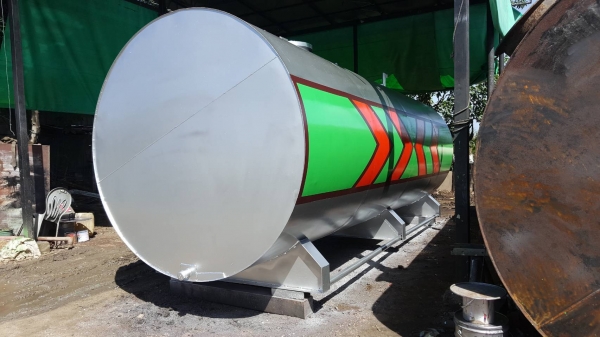 ถังน้ำมัน 20000 ลิตรสีสวยสดใสราคาเบาๆ ถังน้ำมัน 20000 ลิตรสีสวยสดใสราคาเบาๆ