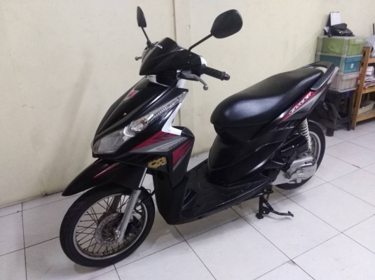 Honda click110i รถบ้านเครื่องเดิม Honda click110i รถบ้านเครื่องเดิม