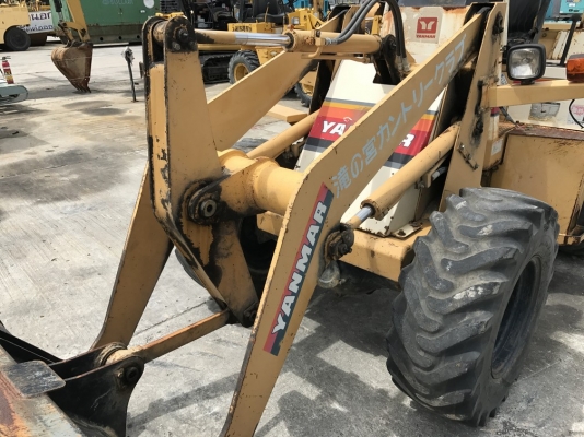 รถตัก Yanmar รุ่น Y31WA-1 บุ้งกี๋ 0.5 คิว นำเข้าจากญี่ปุ่น รถสวยถึงไทยแล้วครับ