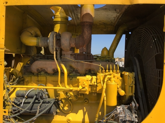 รถบด 4ล้อหนาม CAT815 ทะเบียนพร้อมโอน เก็บสีใหม่พร้อมใช้งาน รถบด 4ล้อหนาม CAT815 ทะเบียนพร้อมโอน เก็บสีใหม่พร้อมใช้งาน