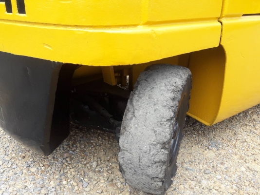 ขายรถยก MITSUBISHI FD25 F18A  เครื่องดีเซล เกียร์ออโต้ยกได้2.5ตัน เสา3เมตร เสาวิ่งเข้าตู้ได้ ยางตันหน้าหลัง ติดต่อ 098-7962549