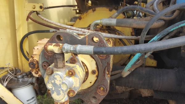 ขายด่วน KOBELCO SK200 MART III สภาพสวยพร้อมใช้งาน เครื่องปั้มดีเยี่ยม ทำงานแรงเร็วไม่โหลด  ระบบแอร์มี สนใจสอบถาม 093 0764943 คุณ ตั้ม