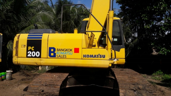 ขาย แบ็คโฮ Pc200-7 1หมื่น ชม. เล่มพร้อม