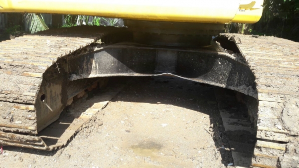 ขาย แบ็คโฮ Pc200-7 1หมื่น ชม. เล่มพร้อม