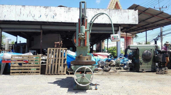 เครื่องกระทุ้งร่องลิ่มญี่ปุ่น HIRAO 12&rdquo;(300mm) หัวเอียงปรับองศา หัวแบ่ง 500 mm โต้ะ 700x1000 สดนอก