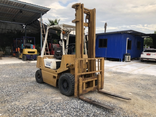 รถโฟล์คลิฟท์ 2 ตัน รถโฟล์คลิฟท์ 2 ตัน