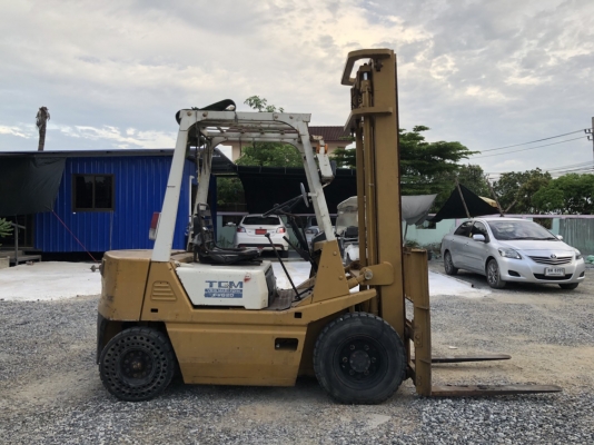 รถโฟล์คลิฟท์ 2 ตัน รถโฟล์คลิฟท์ 2 ตัน