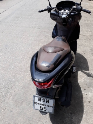 ็Honda PCX เล่มโอนวิ่งน้อย ็Honda PCX เล่มโอนวิ่งน้อย