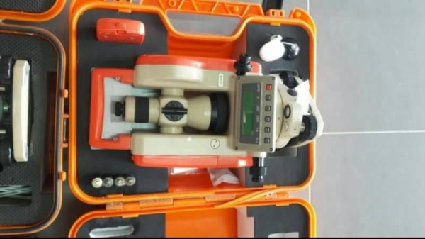 ขายกล้อง พร้อมอุปกรณ์  ยกชุด 3 ตัว คมชัด