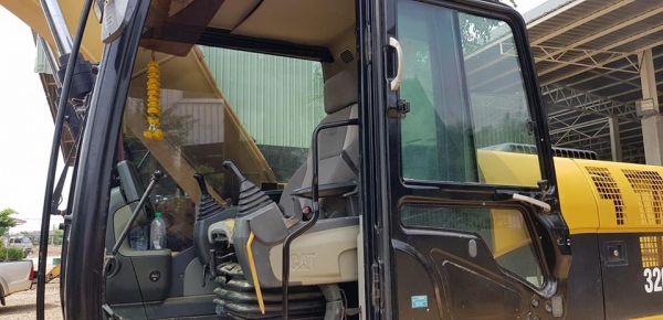 CATERPILLAR 320D CATERPILLAR 320D