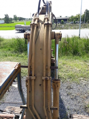 รถแบคโฮ Pc 100-3  ราคา 220,000 รถกทม.