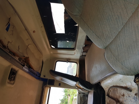 หัวเก๋งนิสสัน ud เจ้าของขายเอง 089-717-6464