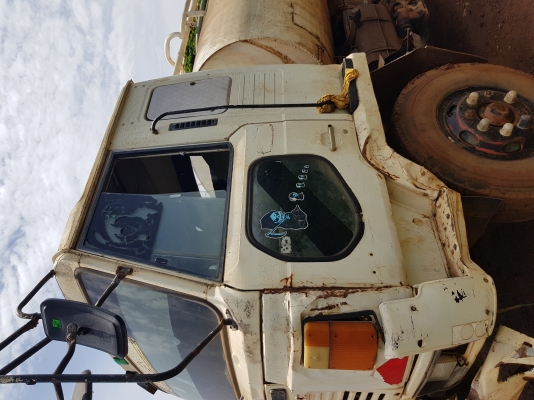 หัวเก๋งนิสสัน ud เจ้าของขายเอง 089-717-6464